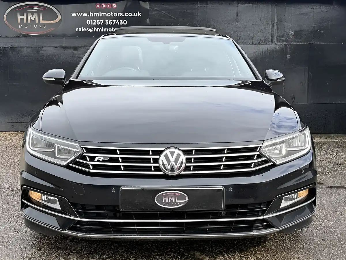 Used 2017 Volkswagen Passat R-Line Black - Interior and Exterior details 5