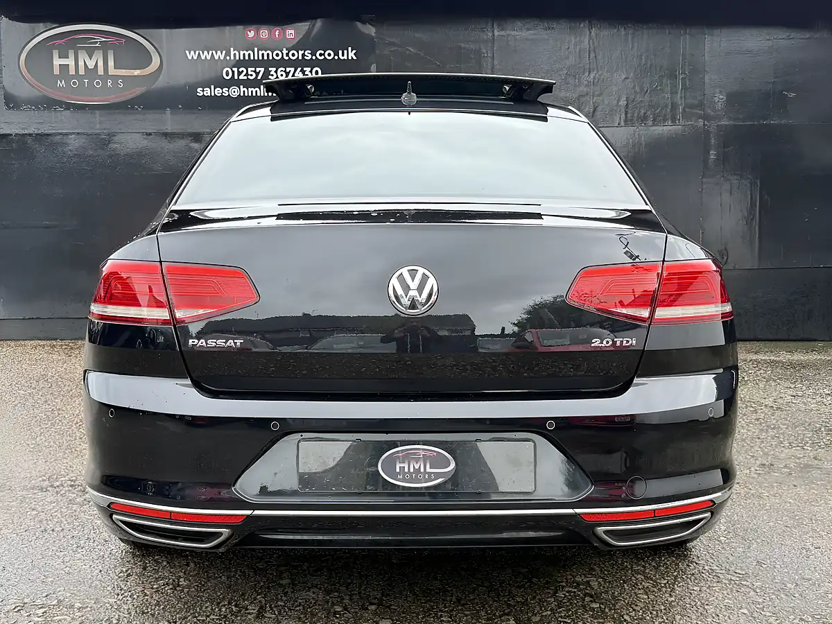Used 2017 Volkswagen Passat R-Line Black - Interior and Exterior details 9