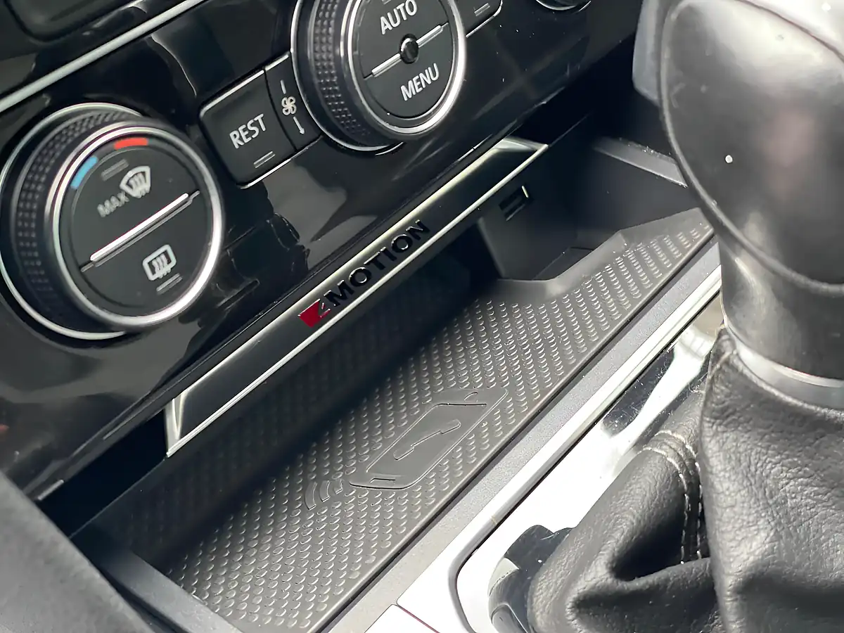 Used 2017 Volkswagen Passat R-Line Grey - Interior and Exterior details 14