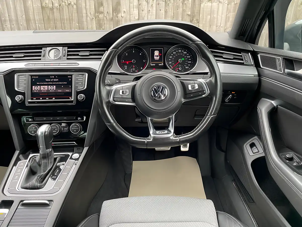 Used 2017 Volkswagen Passat R-Line Grey - Interior and Exterior details 7