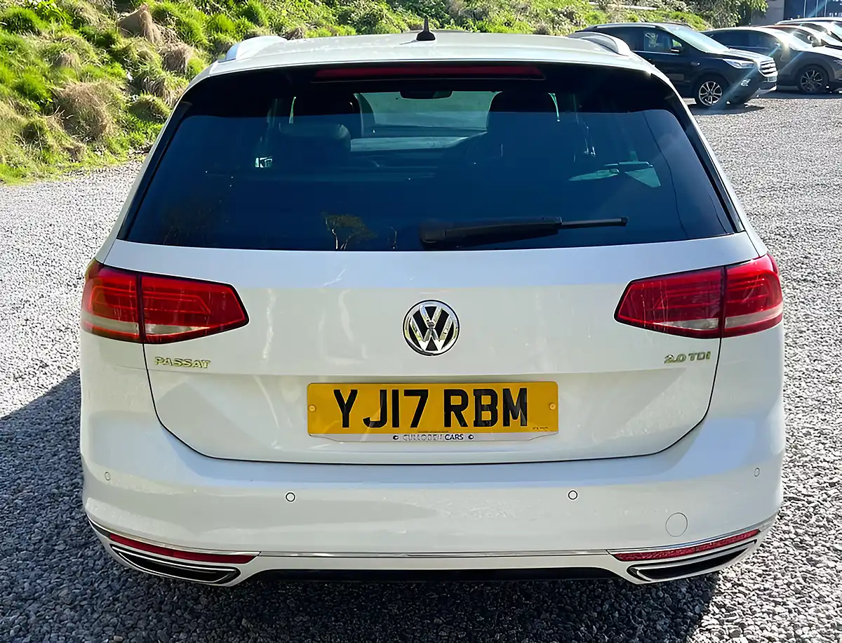 Used 2017 Volkswagen Passat R-Line Pure White - Interior and Exterior details 4