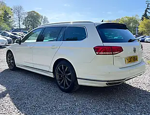 Used 2017 Volkswagen Passat R-Line Pure White - Interior and Exterior details 5