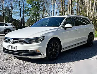 Used 2017 Volkswagen Passat R-Line Pure White - Interior and Exterior details 7