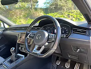 Used 2017 Volkswagen Passat R-Line Pure White - Interior and Exterior details 9