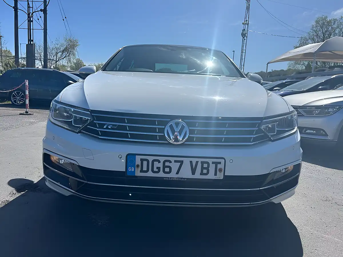 Used 2017 Volkswagen Passat R Line White - Interior and Exterior details 12