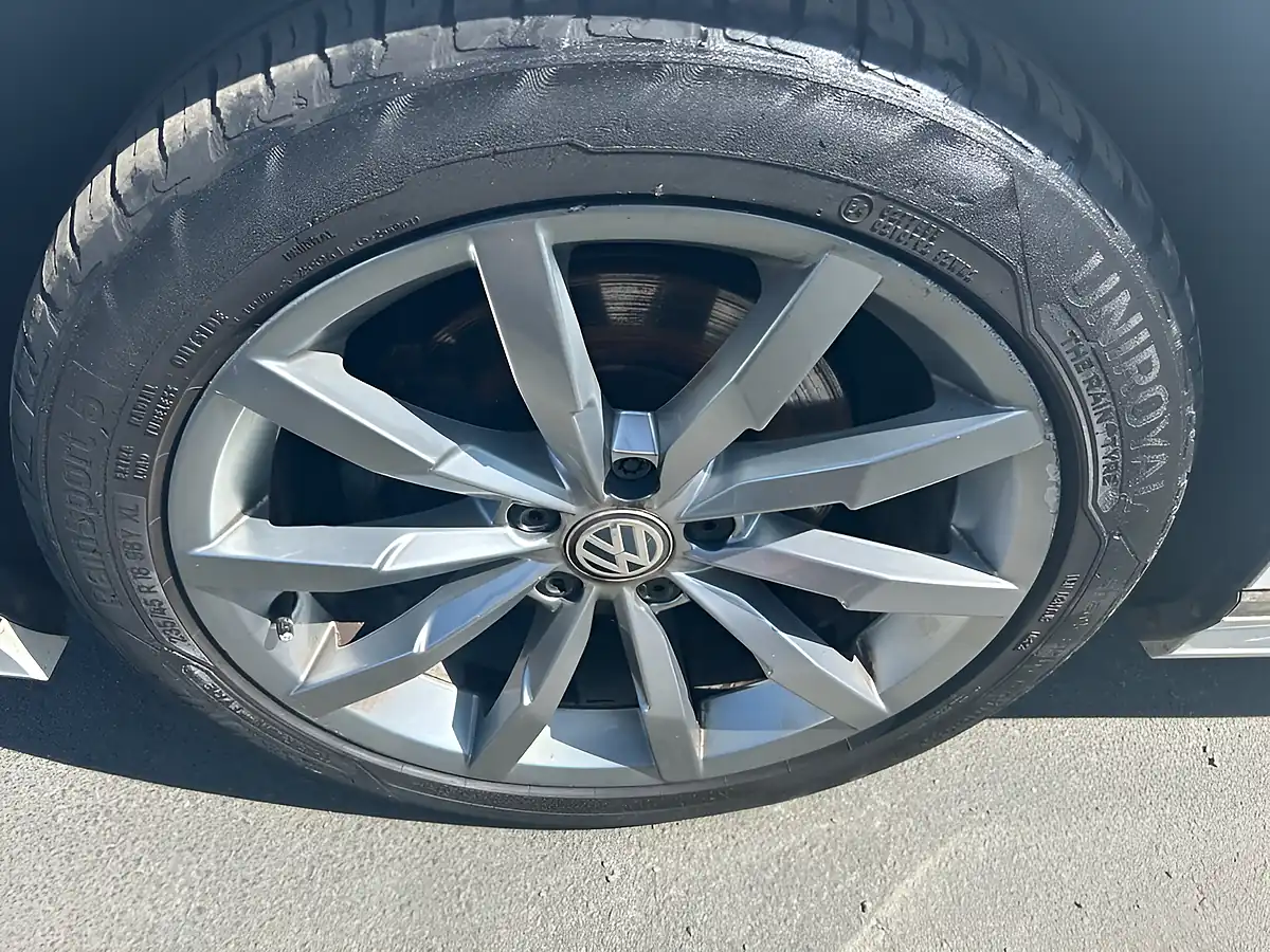 Used 2017 Volkswagen Passat R Line White - Interior and Exterior details 19