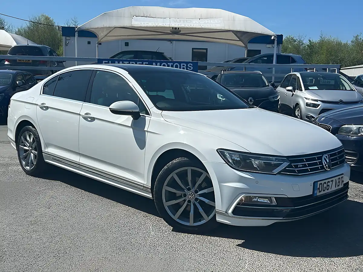 Used 2017 Volkswagen Passat R Line White - Interior and Exterior details 6