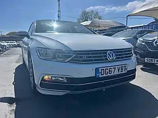 Used 2017 Volkswagen Passat R Line White - Interior and Exterior details 9