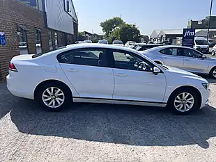 Used 2017 Volkswagen Passat S White - Interior and Exterior details 10
