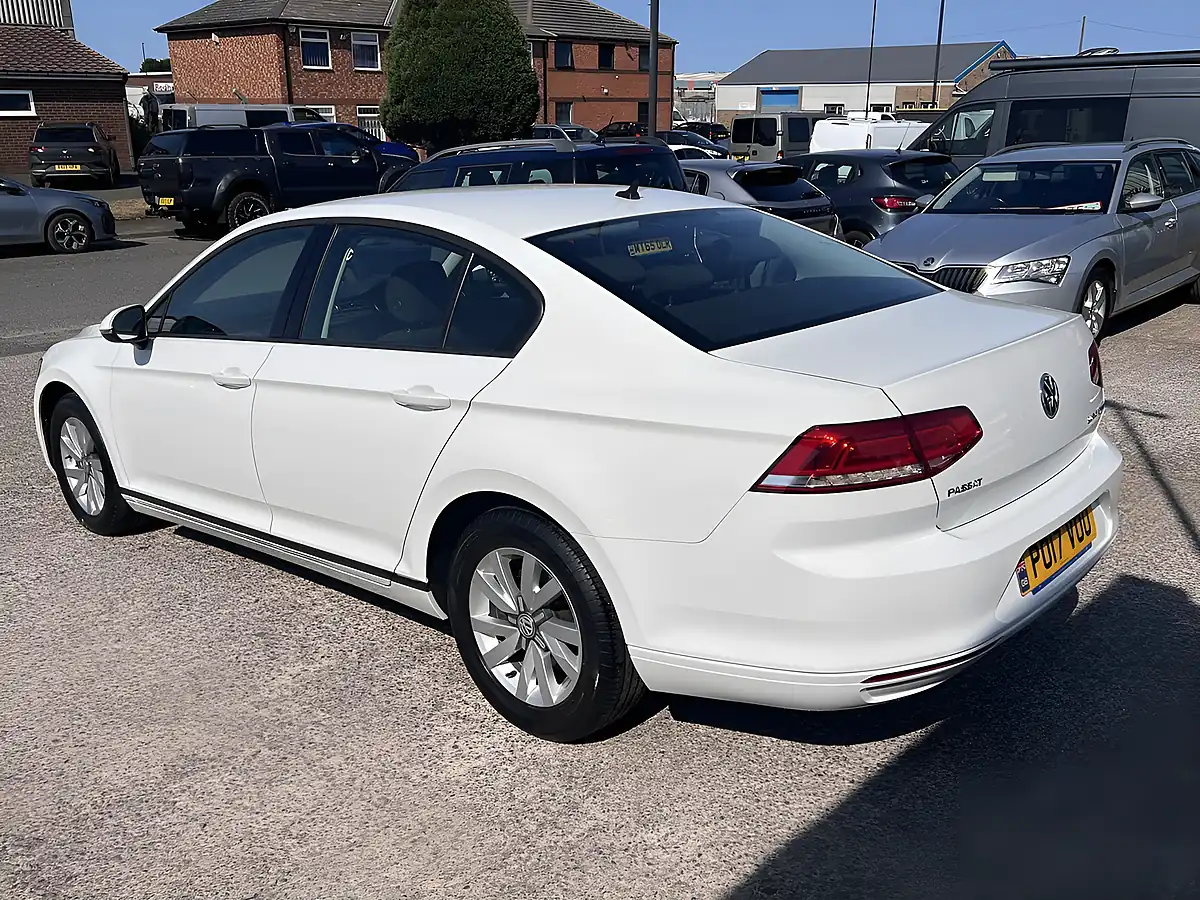 Used 2017 Volkswagen Passat S White - Interior and Exterior details 13