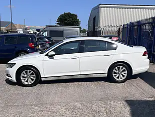 Used 2017 Volkswagen Passat S White - Interior and Exterior details 14