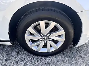 Used 2017 Volkswagen Passat S White - Interior and Exterior details 16
