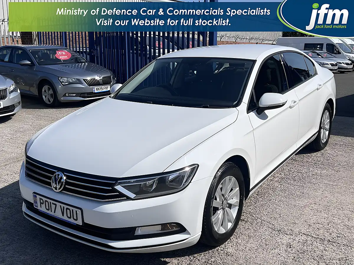 Used 2017 Volkswagen Passat S White - Interior and Exterior details 20