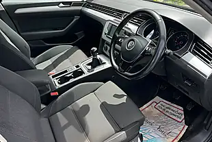 Used 2017 Volkswagen Passat Se Business Black - Interior and Exterior details 13