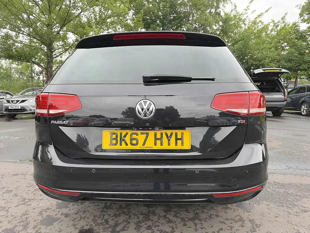 Used 2017 Volkswagen Passat Se Business Black - Interior and Exterior details 15