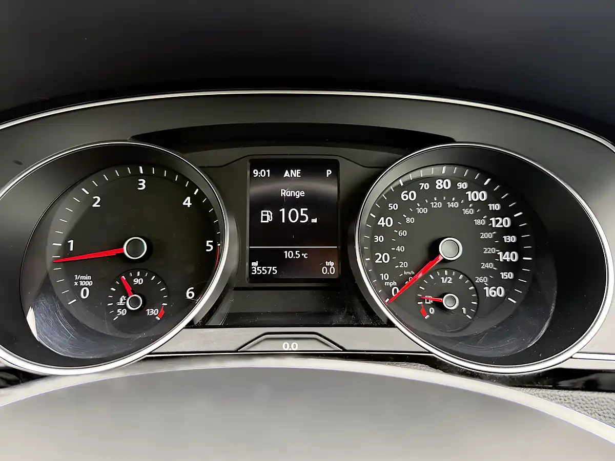 Used 2017 Volkswagen Passat Se Business Black - Interior and Exterior details 6