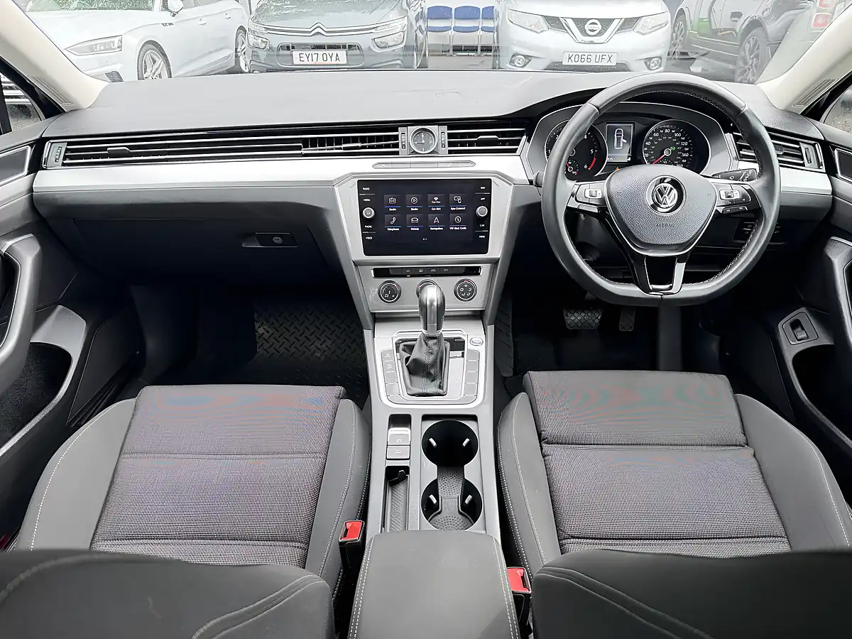 Used 2017 Volkswagen Passat Se Business Black - Interior and Exterior details 8