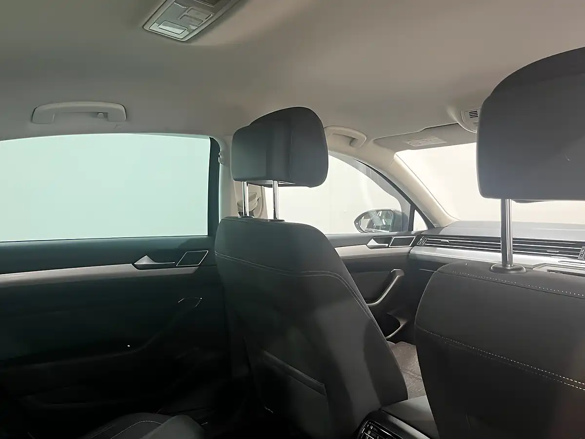 Used 2017 Volkswagen Passat Se Business Grey - Interior and Exterior details 14