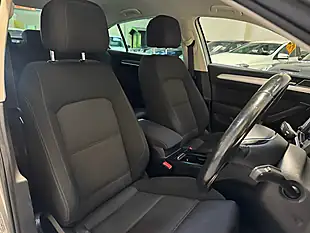 Used 2017 Volkswagen Passat Se Business Silver - Interior and Exterior details 10