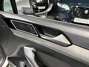 Used 2017 Volkswagen Passat Se Business Silver - Interior and Exterior details 16