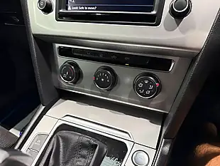Used 2017 Volkswagen Passat Se Business Silver - Interior and Exterior details 19