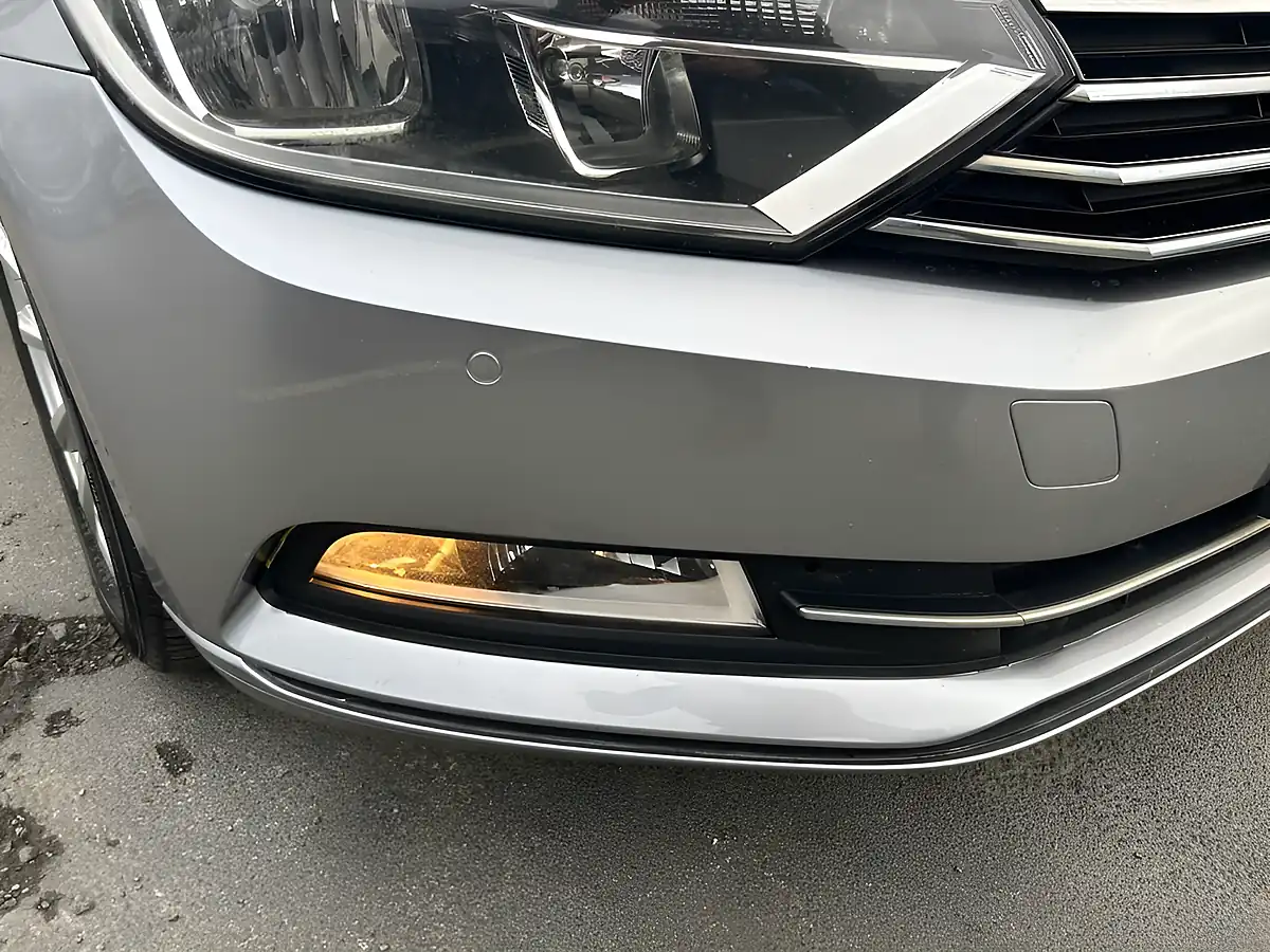 Used 2017 Volkswagen Passat Se Business Silver - Interior and Exterior details 11