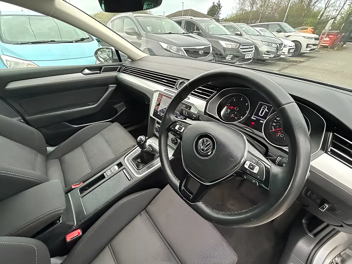 Used 2017 Volkswagen Passat Se Business Silver - Interior and Exterior details 2