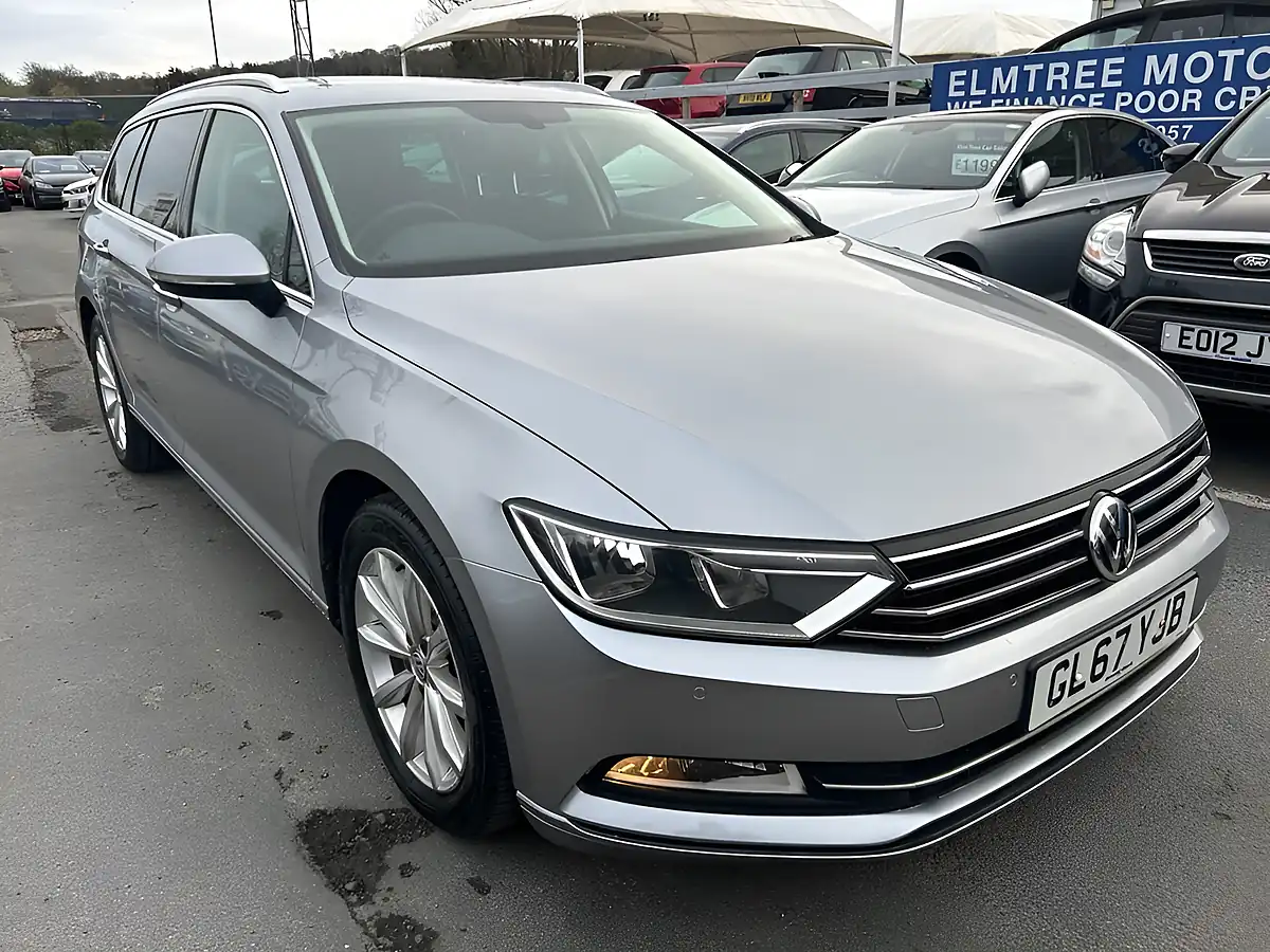 Used 2017 Volkswagen Passat Se Business Silver - Interior and Exterior details 6