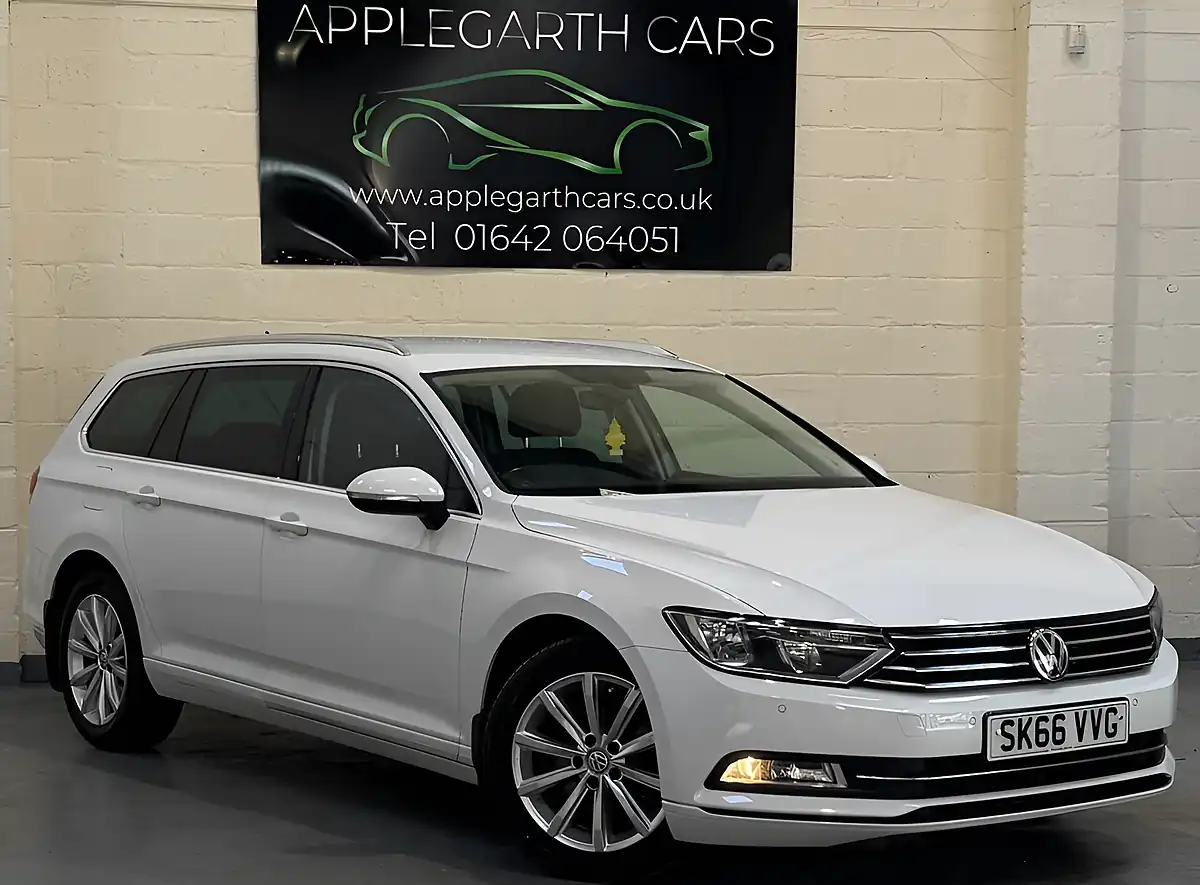 Used 2017 Volkswagen Passat Se Business White - Interior and Exterior details 12