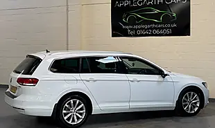 Used 2017 Volkswagen Passat Se Business White - Interior and Exterior details 13