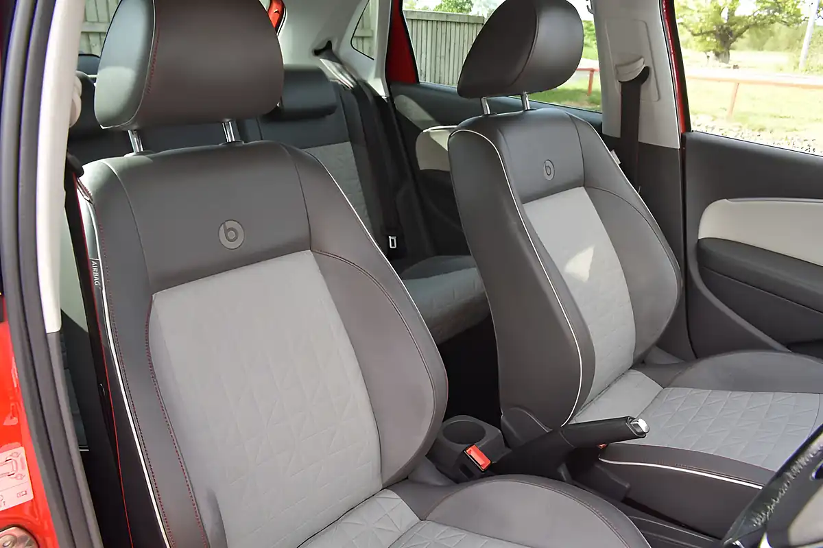 Used 2017 Volkswagen Polo Beats Edition Flash Red - Interior and Exterior details 11