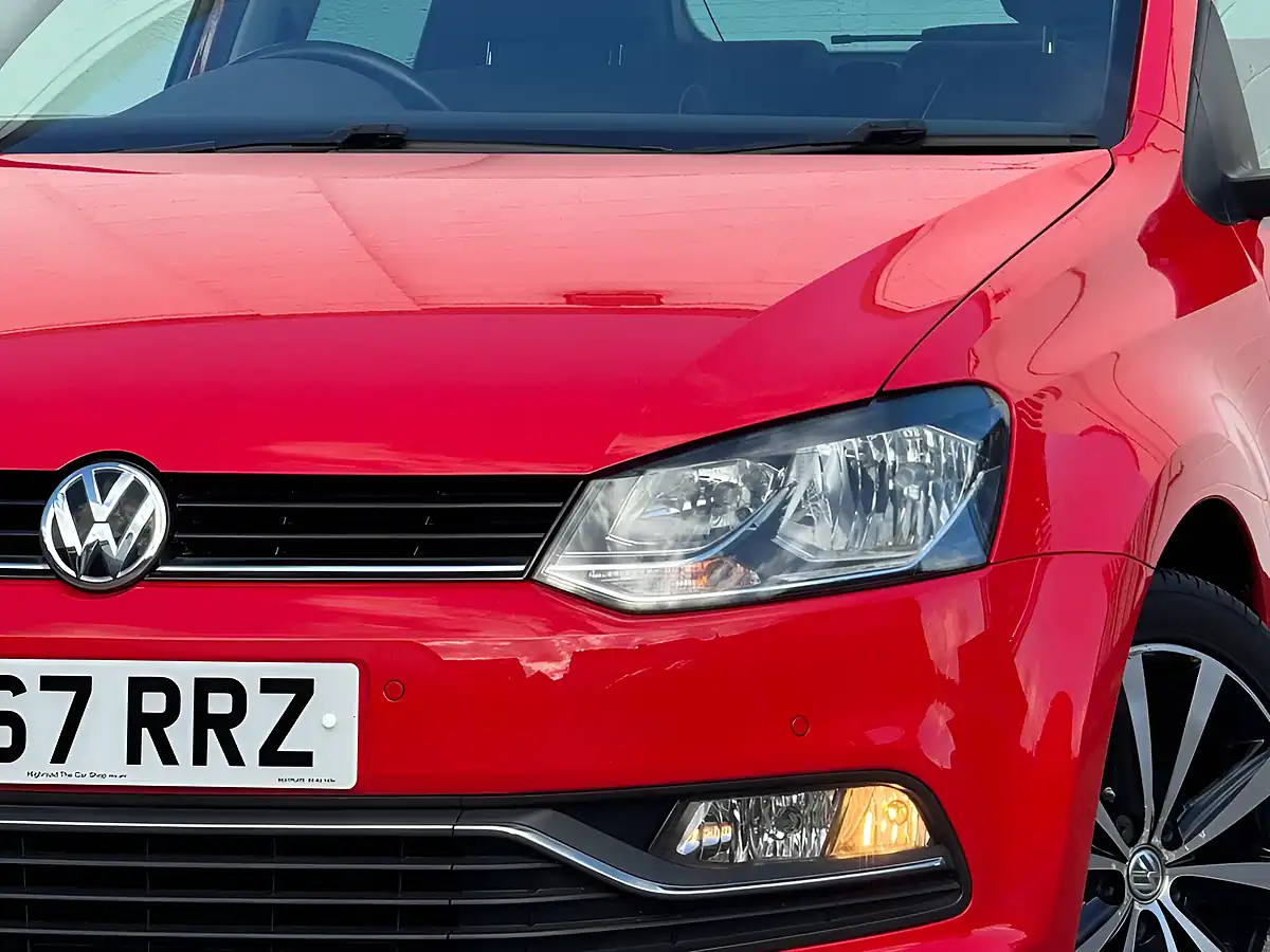 Used 2017 Volkswagen Polo Beats Flash Red - Interior and Exterior details 12