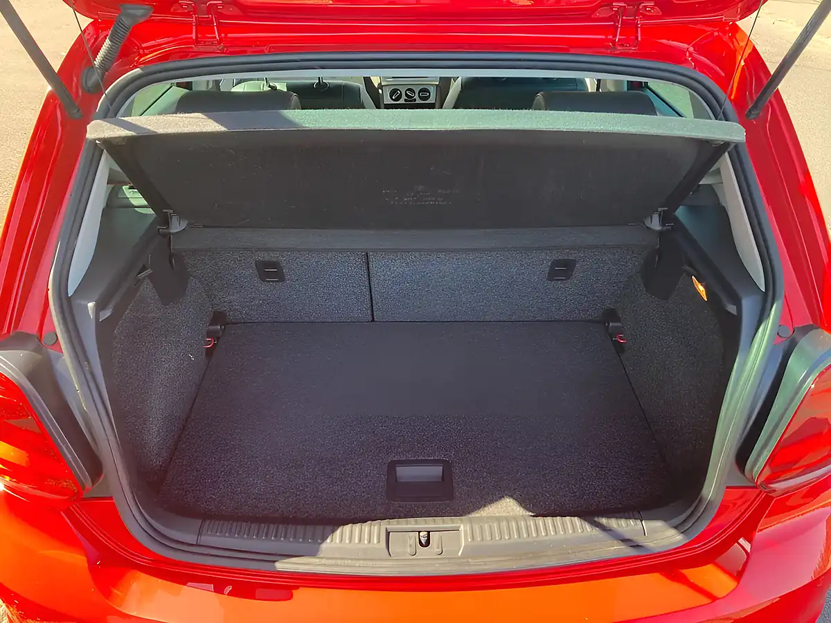Used 2017 Volkswagen Polo Beats Red - Interior and Exterior details 11