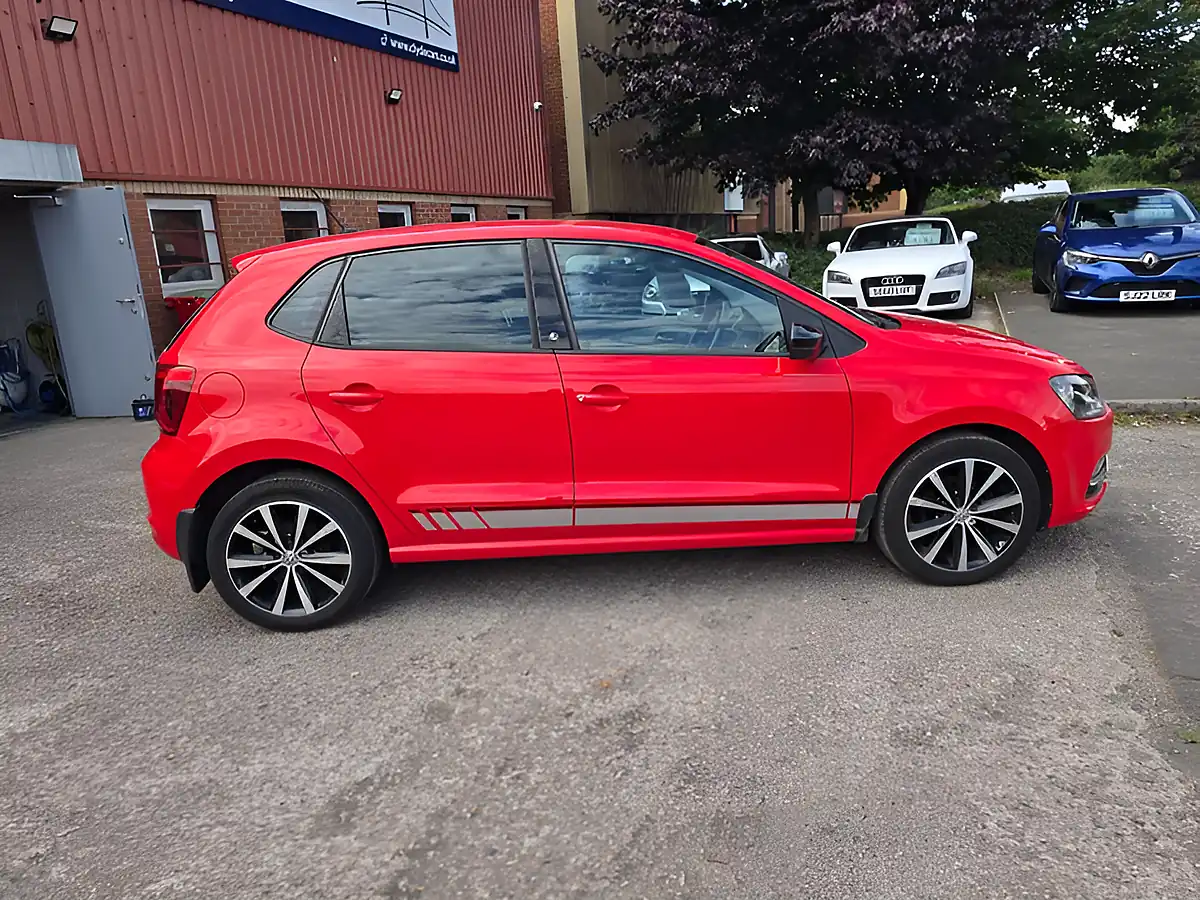 Used 2017 Volkswagen Polo Beats Red - Interior and Exterior details 16