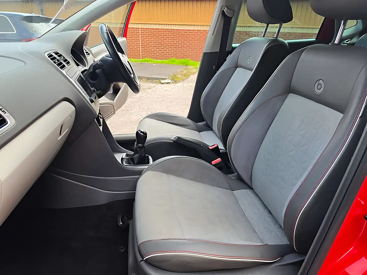 Used 2017 Volkswagen Polo Beats Red - Interior and Exterior details 18