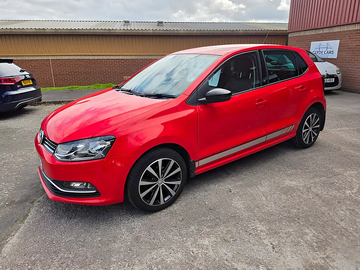 Used 2017 Volkswagen Polo Beats Red - Interior and Exterior details 3