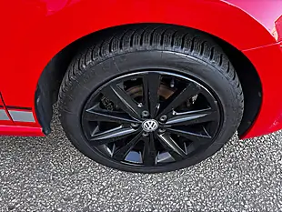 Used 2017 Volkswagen Polo Beats Red - Interior and Exterior details 11