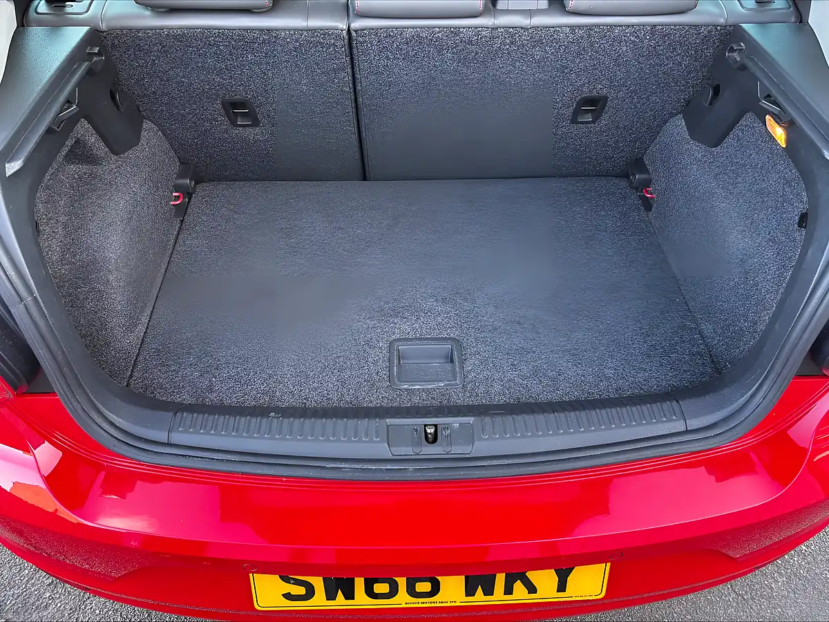 Used 2017 Volkswagen Polo Beats Red - Interior and Exterior details 19