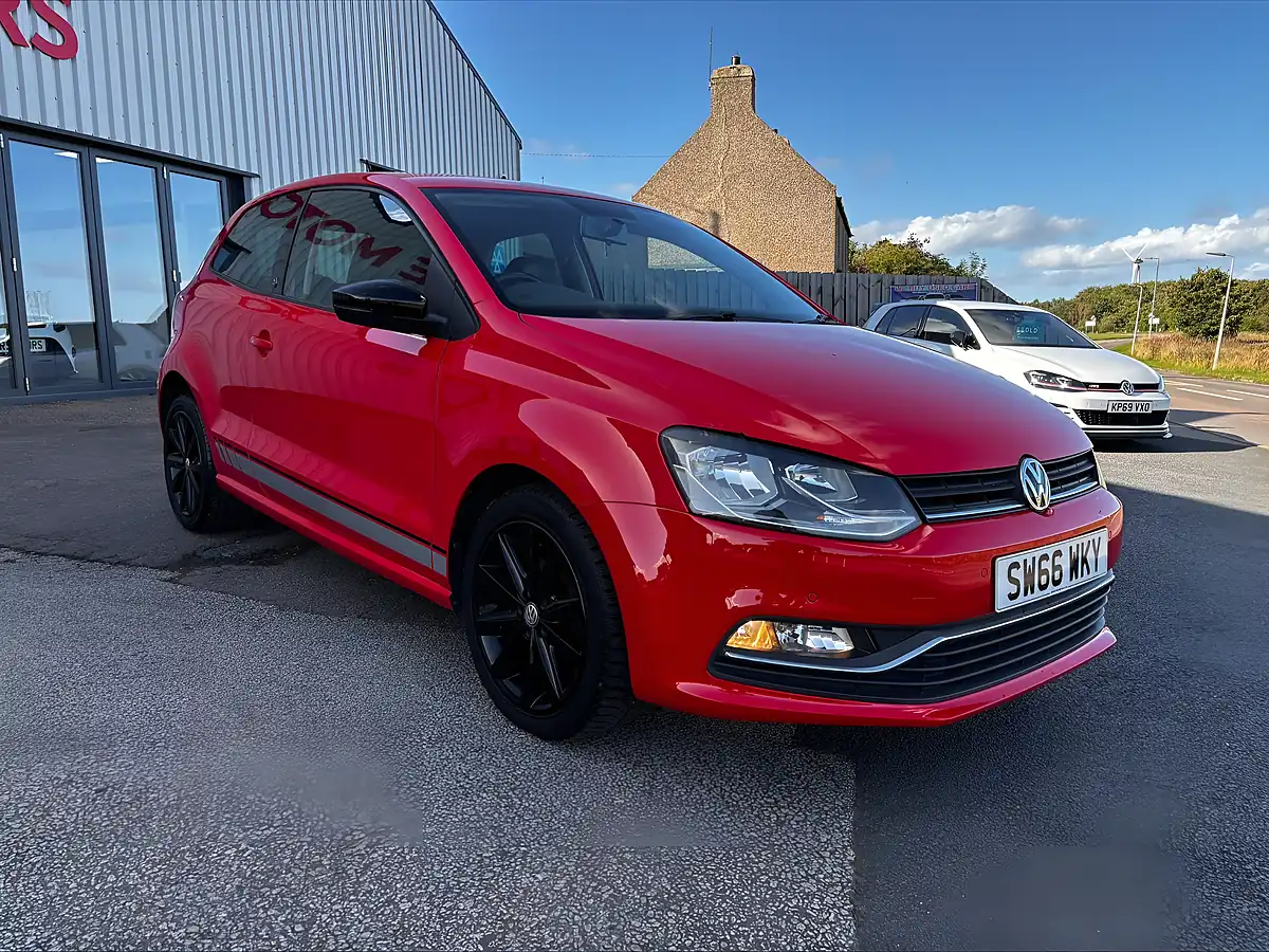 Used 2017 Volkswagen Polo Beats Red - Interior and Exterior details 4