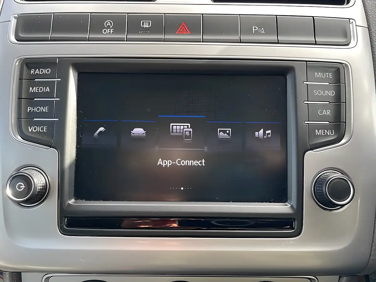 Used 2017 Volkswagen Polo Beats Red - Interior and Exterior details 13