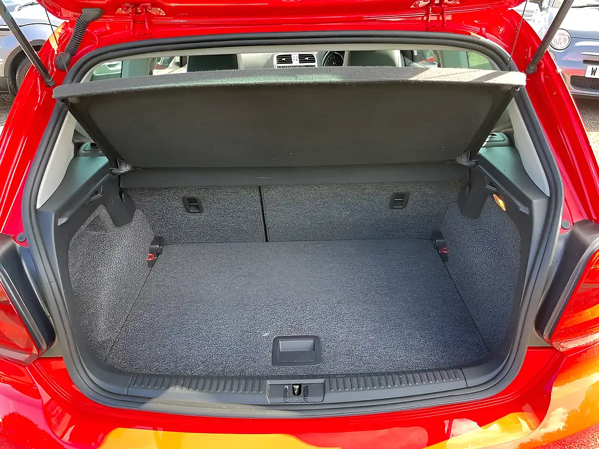 Used 2017 Volkswagen Polo Beats Red - Interior and Exterior details 19
