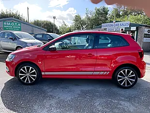 Used 2017 Volkswagen Polo Beats Red - Interior and Exterior details 9