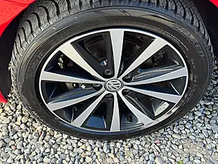 Used 2017 Volkswagen Polo Beats Red - Interior and Exterior details 13