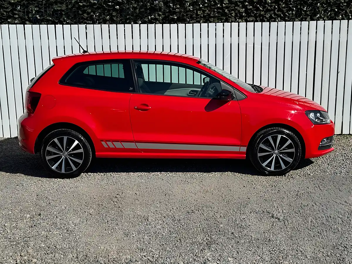 Used 2017 Volkswagen Polo Beats Red - Interior and Exterior details 7