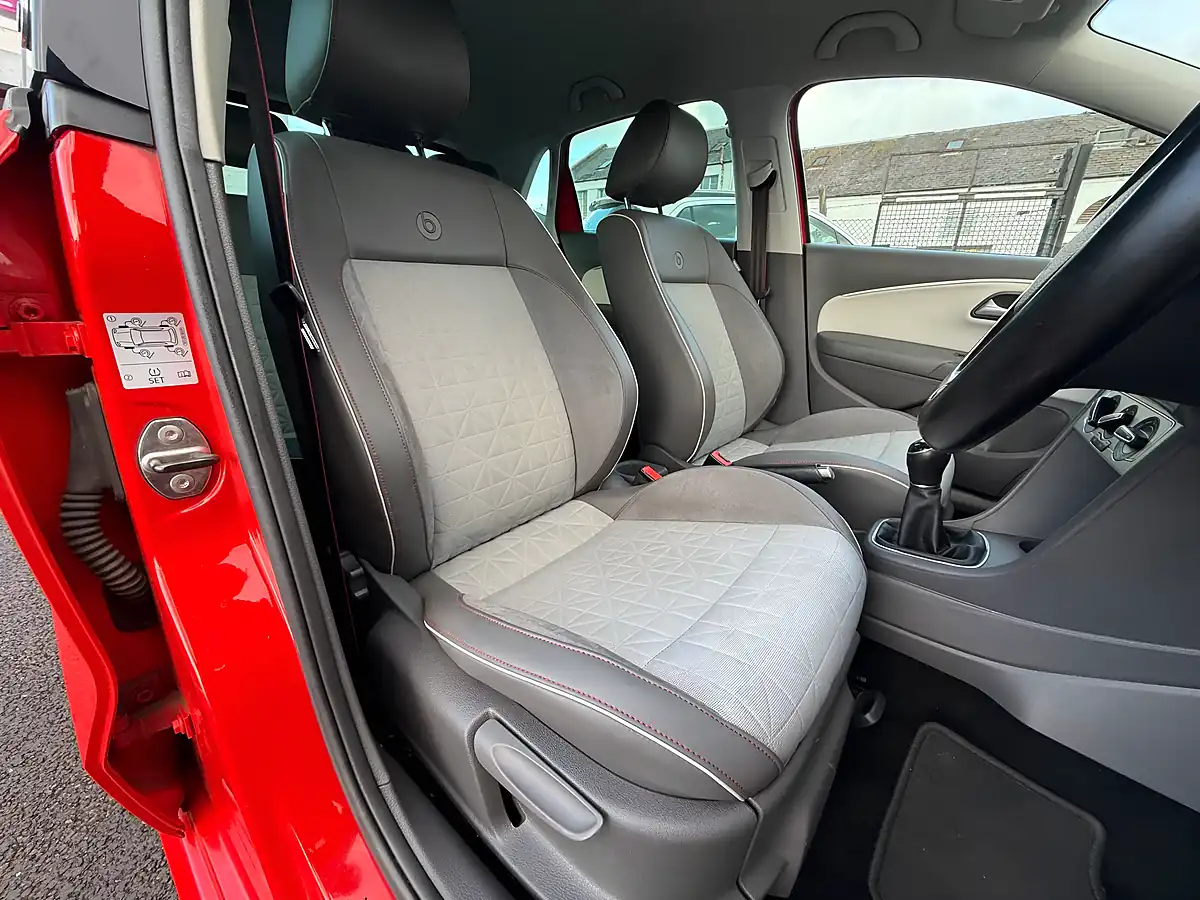 Used 2017 Volkswagen Polo Beats Red - Interior and Exterior details 10