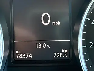 Used 2017 Volkswagen Polo Beats Red - Interior and Exterior details 20