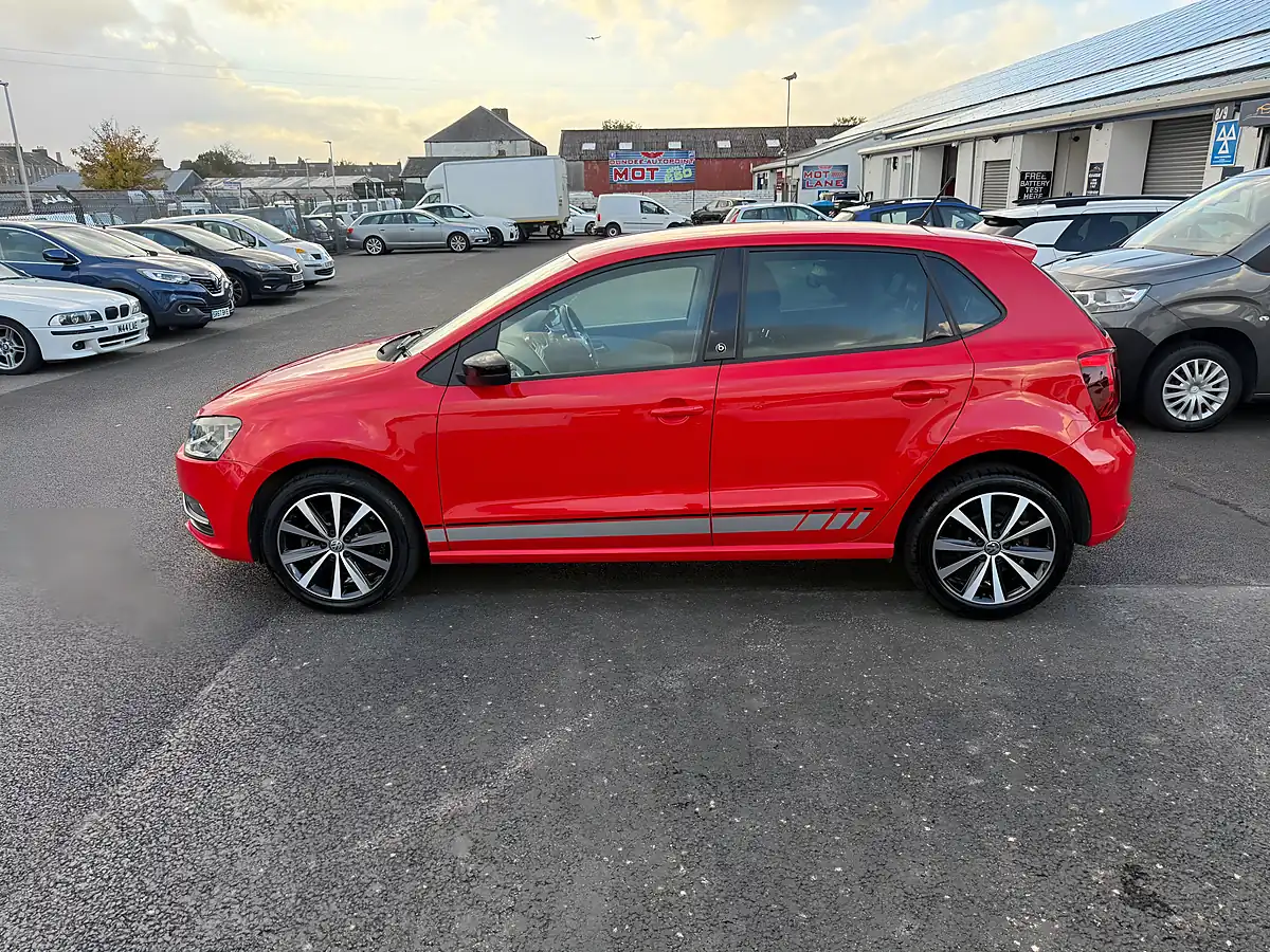 Used 2017 Volkswagen Polo Beats Red - Interior and Exterior details 8