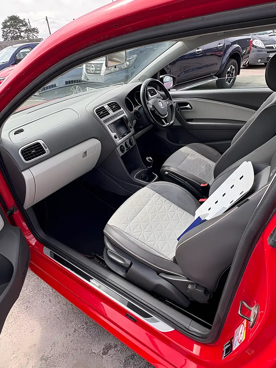 Used 2017 Volkswagen Polo Beats Red - Interior and Exterior details 5