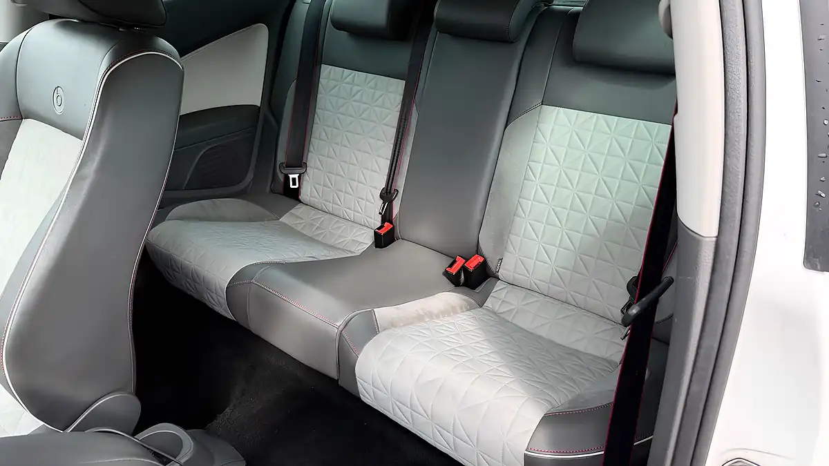 Used 2017 Volkswagen Polo Bluemotion Tech Beats White - Interior and Exterior details 19