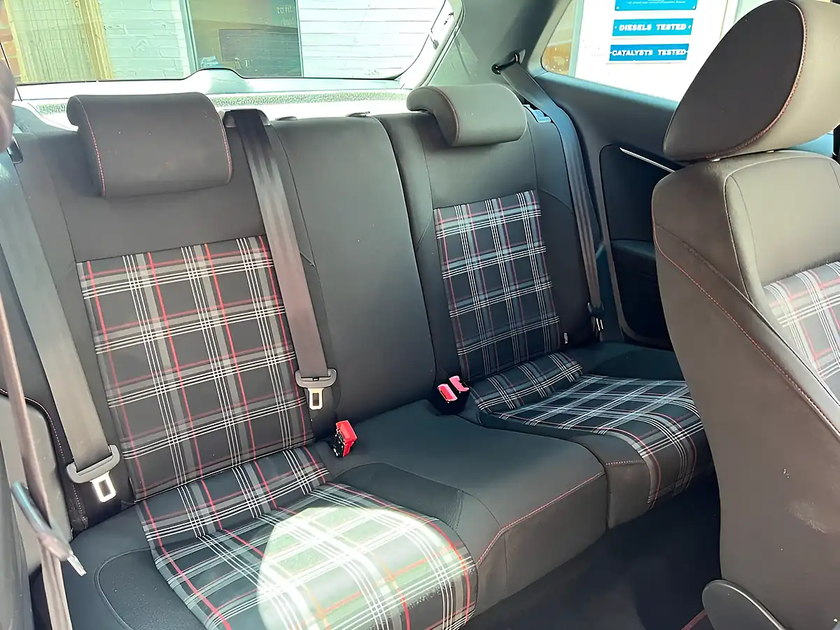 Used 2017 Volkswagen Polo Bluemotion Tech GTI White - Interior and Exterior details 11